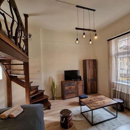 Vintage Apartman In City Center Miskolc Ngoại thất bức ảnh