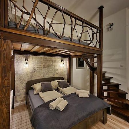 Vintage Apartman In City Center Miskolc Ngoại thất bức ảnh