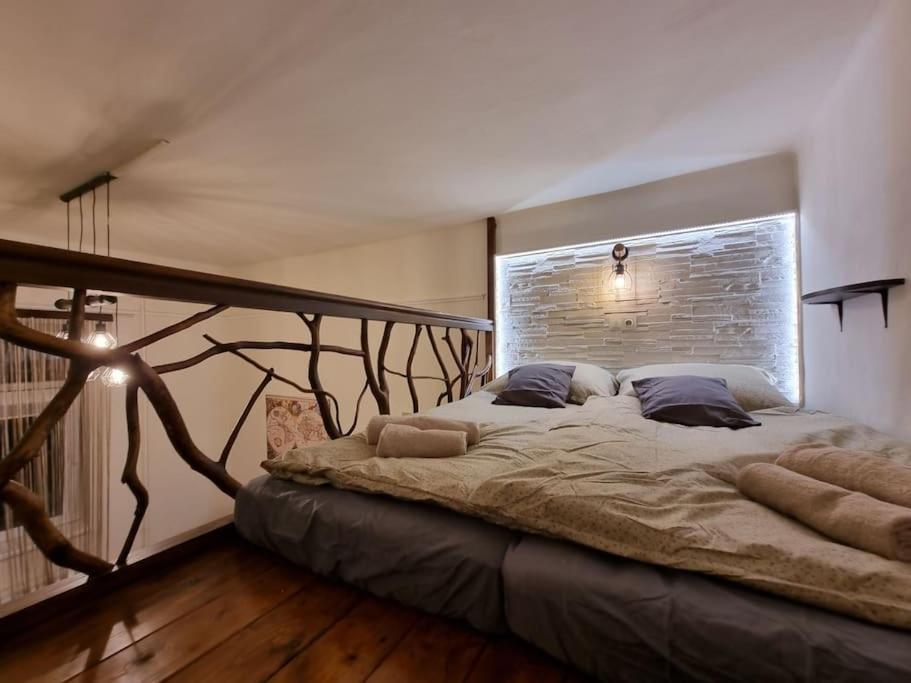 Vintage Apartman In City Center Miskolc Ngoại thất bức ảnh
