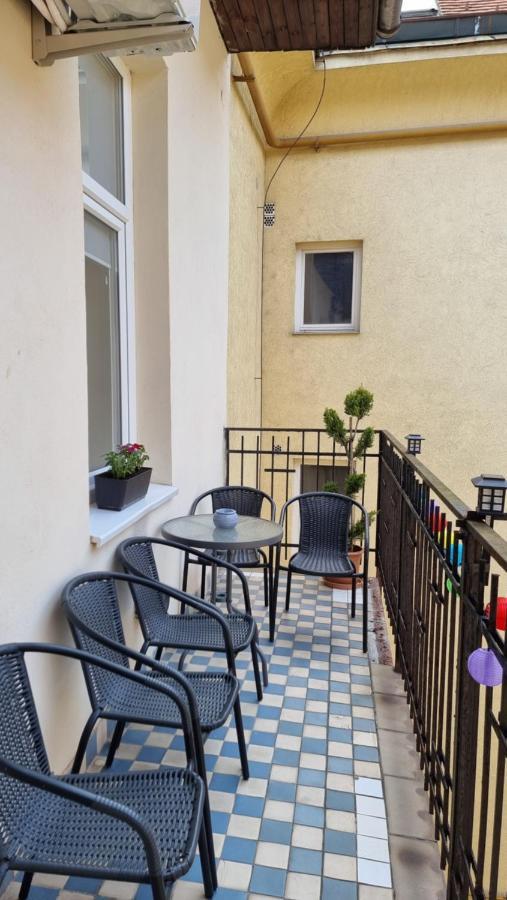 Vintage Apartman In City Center Miskolc Ngoại thất bức ảnh
